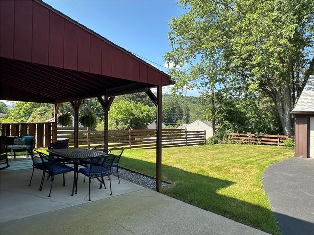 37 Stone Avenue, Bradford City, PA 16701