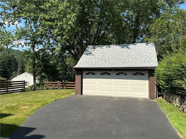 37 Stone Avenue, Bradford City, PA 16701