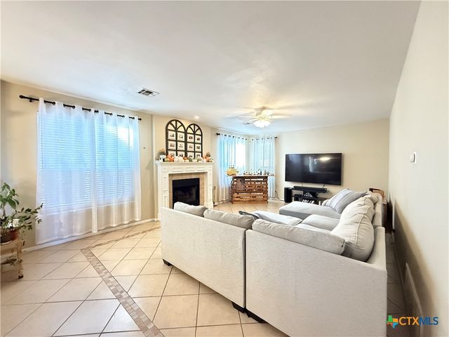 402 W Iowa Drive, Harker Heights, TX 76548