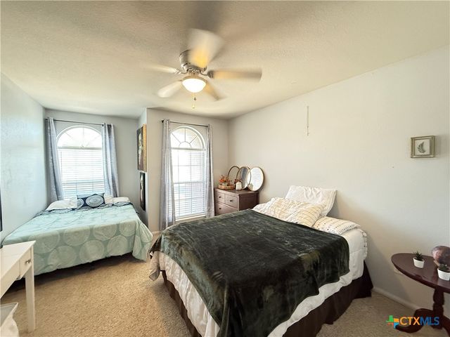 402 W Iowa Drive, Harker Heights, TX 76548