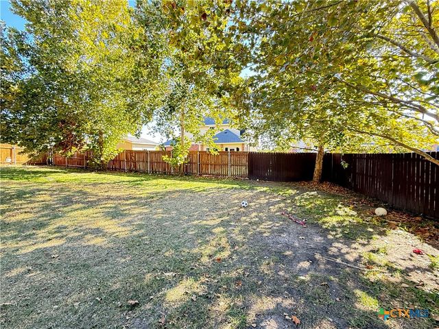 402 W Iowa Drive, Harker Heights, TX 76548