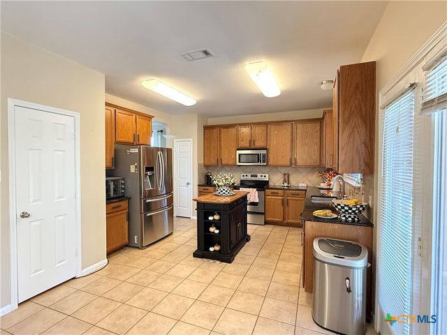 402 W Iowa Drive, Harker Heights, TX 76548