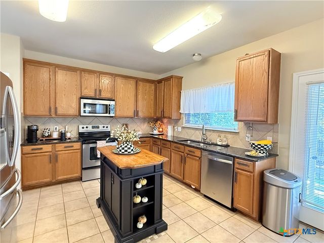 402 W Iowa Drive, Harker Heights, TX 76548