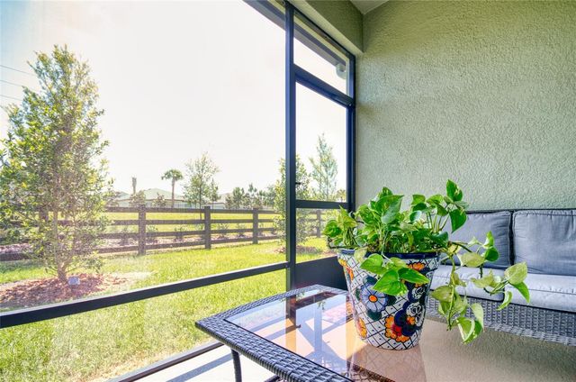 6736 RIPPLE POND LOOP, Zephyrhills, FL 33541