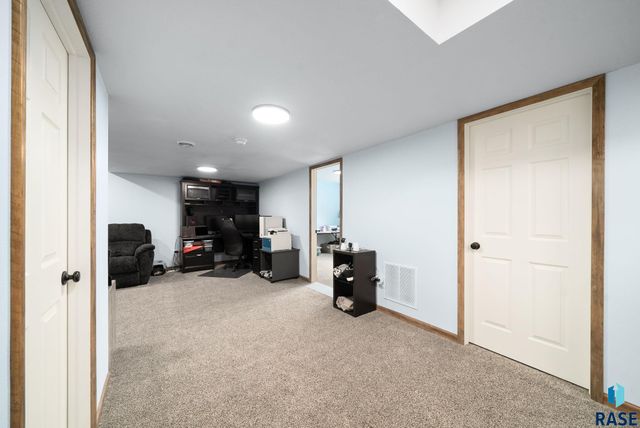2026 ACE Ave Avenue, Brookings, SD 57006