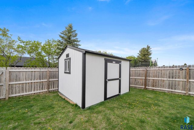 2026 ACE Ave Avenue, Brookings, SD 57006