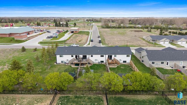 2026 ACE Ave Avenue, Brookings, SD 57006