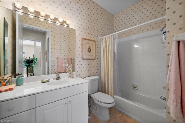 1905 Seville BLVD # 322, Naples, FL 34109