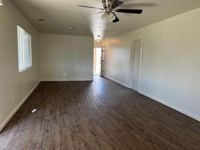 1401 Colleen Court, Tulare, CA 93274