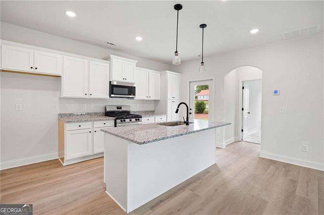 115 Winston Way, Carrollton, GA 30117
