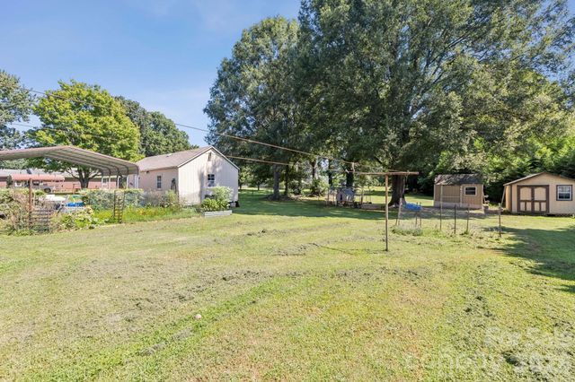 5508 Crestland Avenue, Charlotte, NC 28269