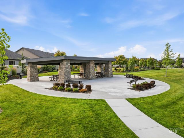 6301 S Jado Ln, Meridian, ID 83642