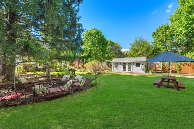 1814 Main St, Concord, MA 01742
