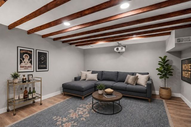 1814 Main St, Concord, MA 01742