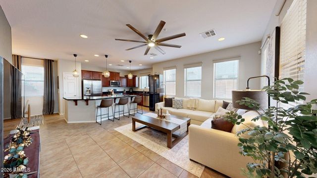3272 E MEADOWVIEW Drive, Gilbert, AZ 85298