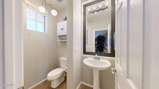 3272 E MEADOWVIEW Drive, Gilbert, AZ 85298