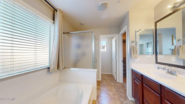 3272 E MEADOWVIEW Drive, Gilbert, AZ 85298