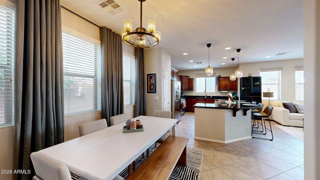 3272 E MEADOWVIEW Drive, Gilbert, AZ 85298