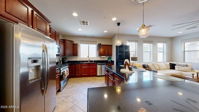 3272 E MEADOWVIEW Drive, Gilbert, AZ 85298