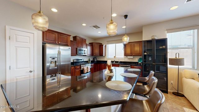 3272 E MEADOWVIEW Drive, Gilbert, AZ 85298