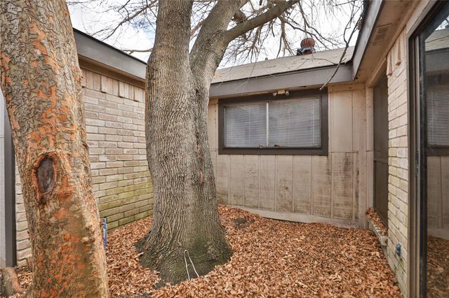 6527 Briar Glade Drive, Houston, TX 77072