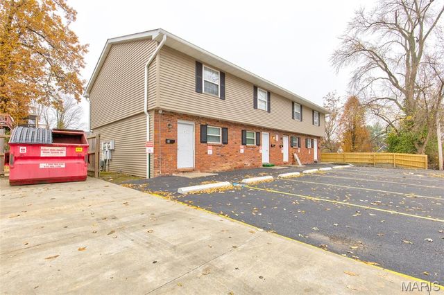 1001 College Avenue, Alton, IL 62002