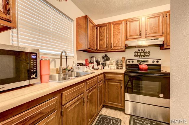 1001 College Avenue, Alton, IL 62002