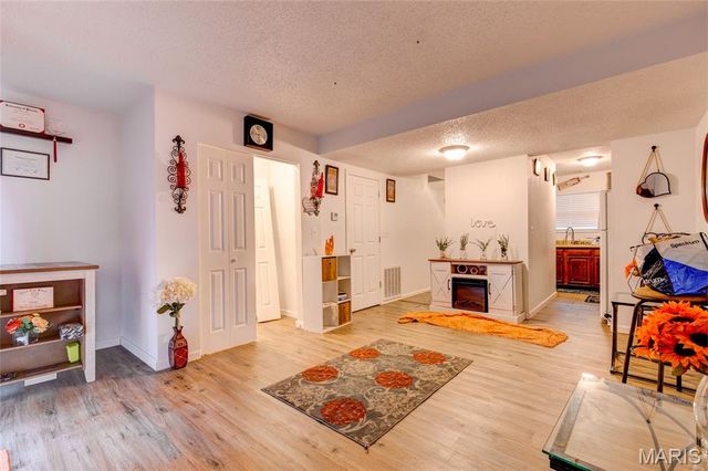 1001 College Avenue, Alton, IL 62002