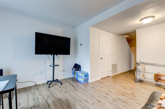 1001 College Avenue, Alton, IL 62002