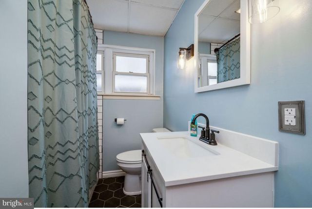 2054 CLEVELAND AVE, Reading, PA 19609