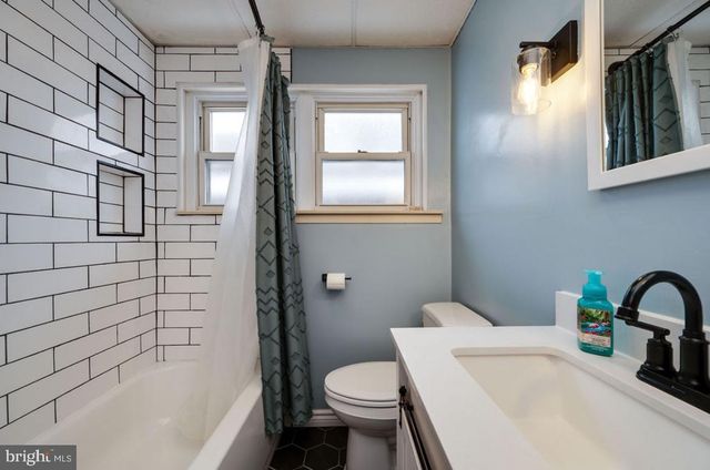 2054 CLEVELAND AVE, Reading, PA 19609