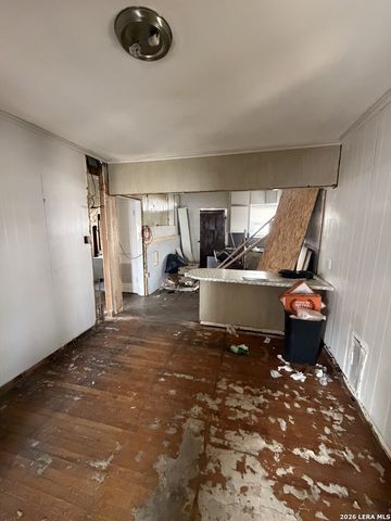 2410 Lee Hall, San Antonio, TX 78201