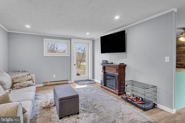 355 REINHOLDS RD, Denver, PA 17517