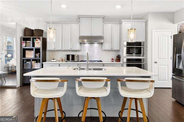 368 Provenance Drive, Sandy Springs, GA 30328