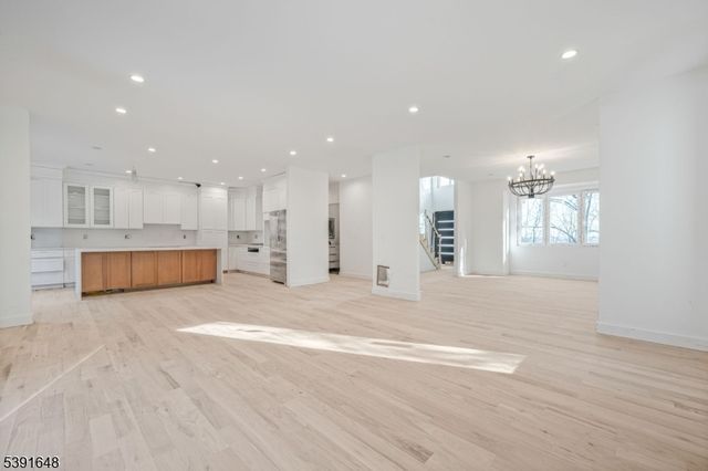 85 Pine Brook Rd, Montville Twp., NJ 07082