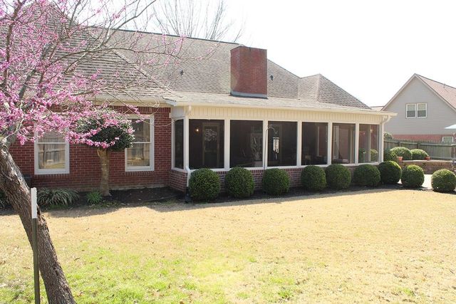 175 WINDALE DR W, Jackson, TN 38305