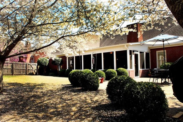 175 WINDALE DR W, Jackson, TN 38305