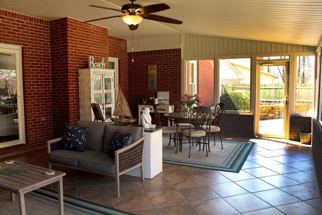 175 WINDALE DR W, Jackson, TN 38305