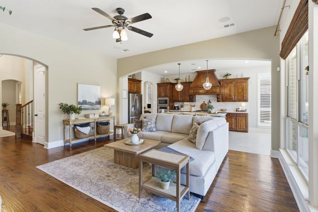 537 Quail Creek Drive, Frisco, TX 75036