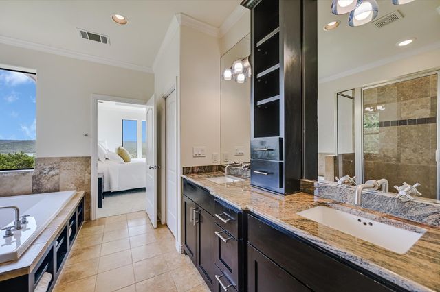 17309 Northlake Hills DR, Jonestown, TX 78645