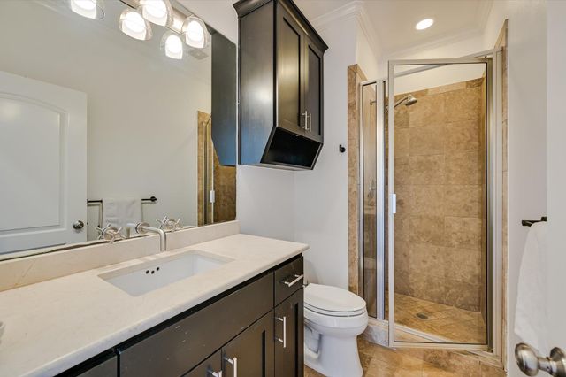 17309 Northlake Hills DR, Jonestown, TX 78645