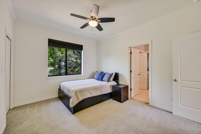 17309 Northlake Hills DR, Jonestown, TX 78645