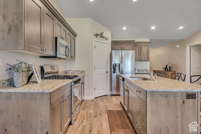 2496 S 2355 W, West Haven, UT 84401