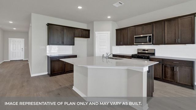 362 BARRON ESTATE DR, Lockhart, TX 78644