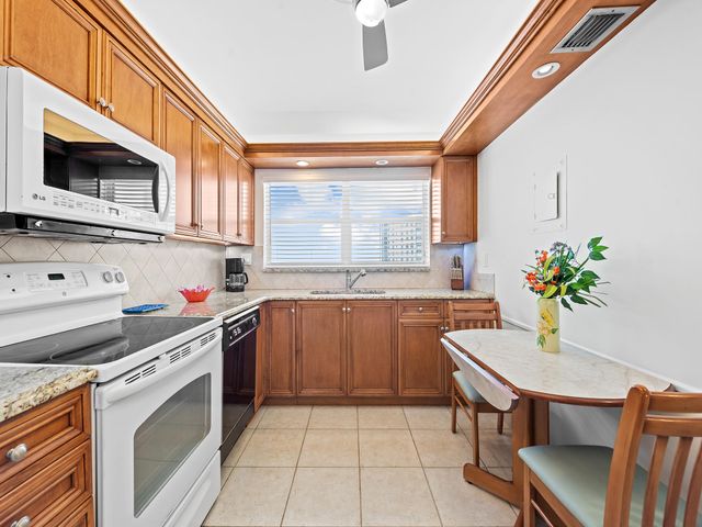 3310 S Ocean Boulevard 928d, Highland Beach, FL 33487