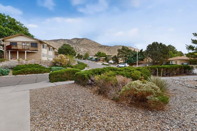 3205 Embudito Drive NE, Albuquerque, NM 87111