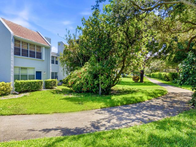 2960 SW 22nd Avenue 8120, Delray Beach, FL 33445