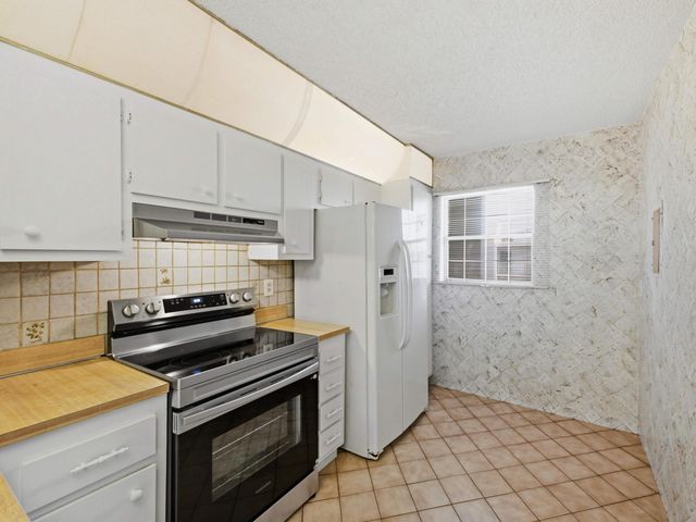 2960 SW 22nd Avenue 8120, Delray Beach, FL 33445