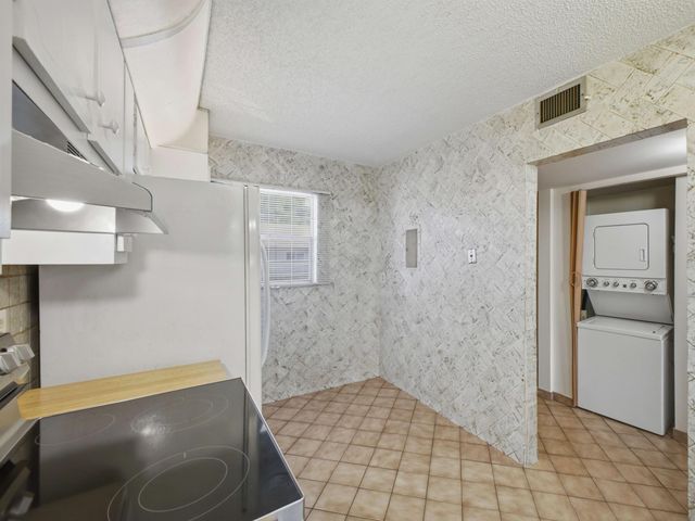 2960 SW 22nd Avenue 8120, Delray Beach, FL 33445