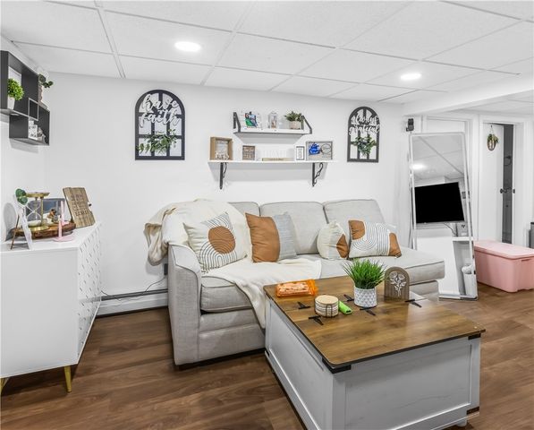 565 Sandy Lane, Warwick, RI 02889